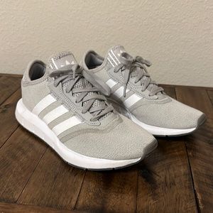 Women adidas swift run 7.5 grey